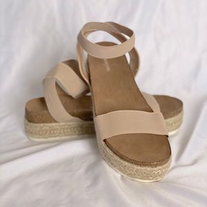 Women’s sandals